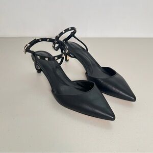 White House, Black Market Kitten Heal for women size 8 only worn to try on